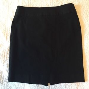 Banana Republic black skirt